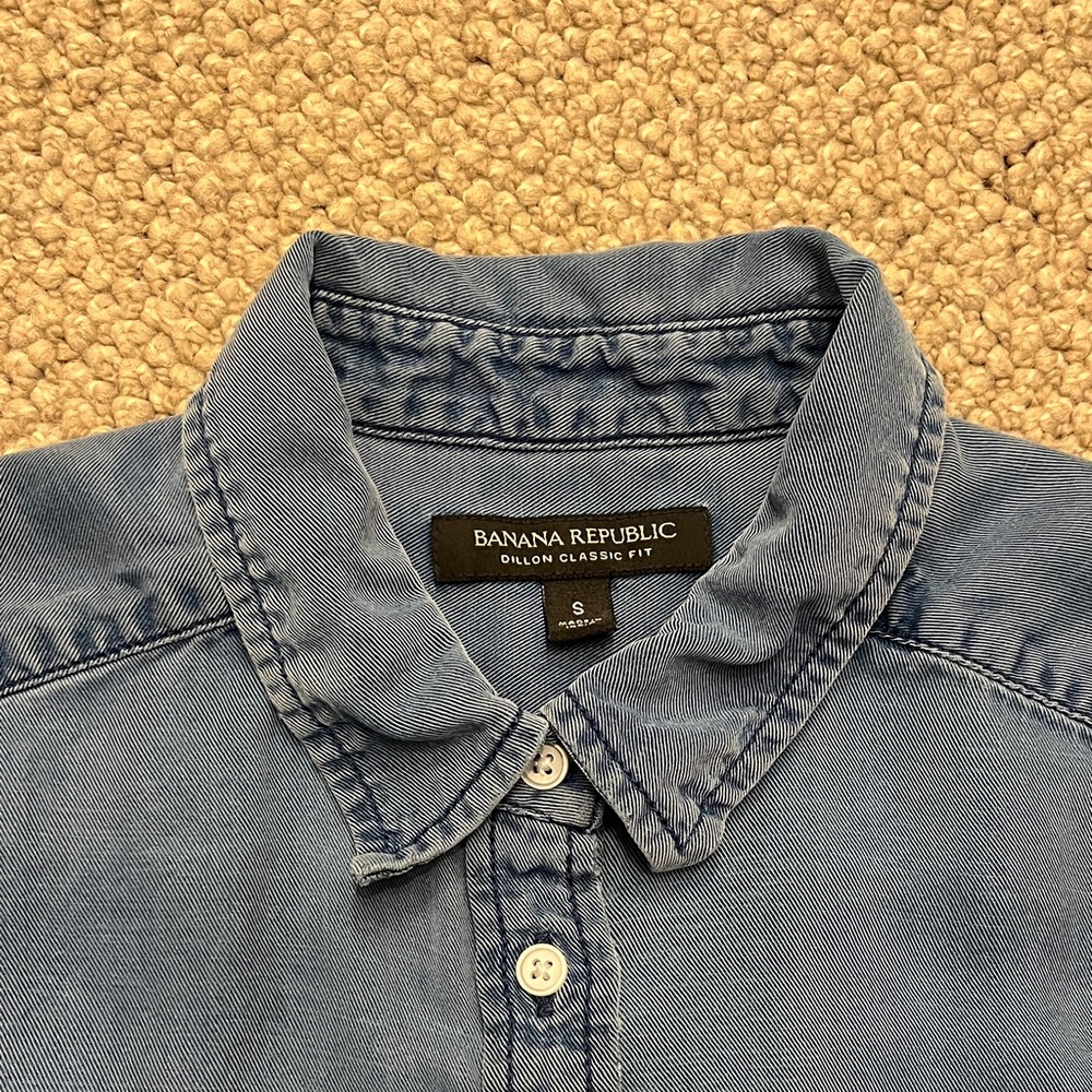 Banana Republic Blue Button-Down Shirt - Picture 3 of 16